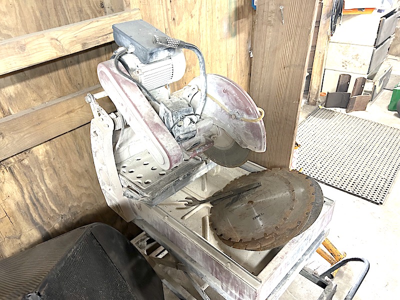 INDUSTRIAL WET SAW