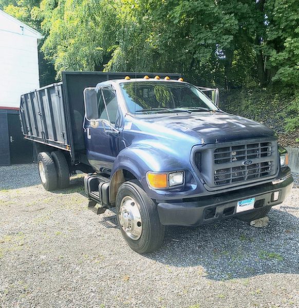 2000 FORD F650