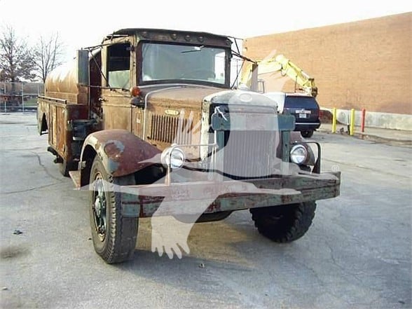 1935 MACK BX