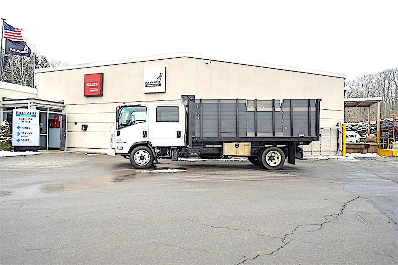 2015 ISUZU NPR XD LANDSCAPE TRUCK