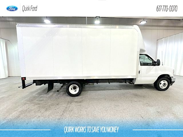 2024 FORD E350 16’ ROCKPORT VAN