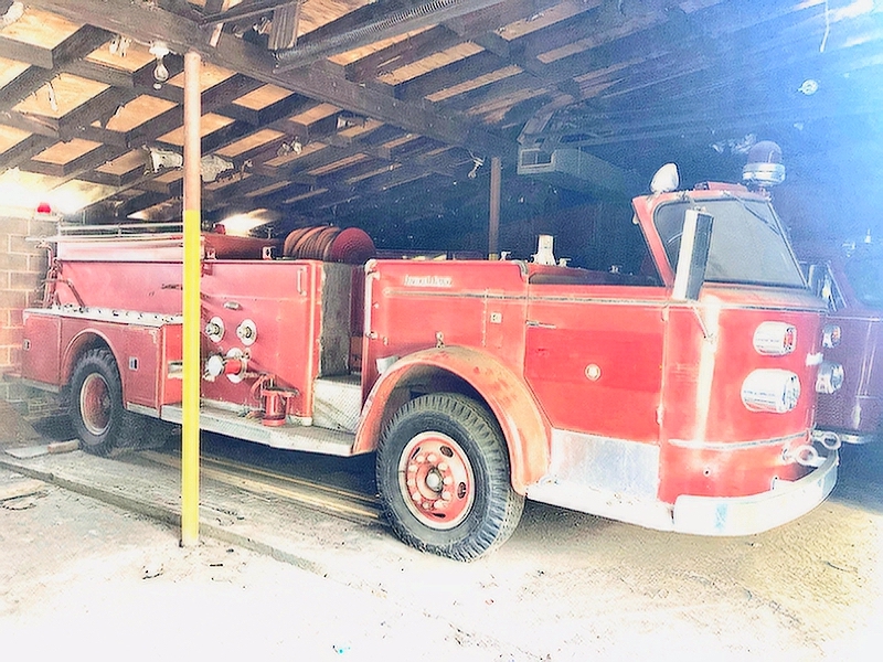 1962 AMERICAN LAFRANCE FIRE ENGINE