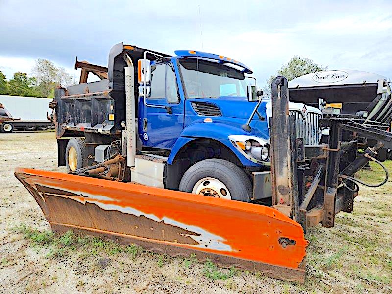 2017 INTERNATIONAL WORKSTAR 7400 PLOW DUMP