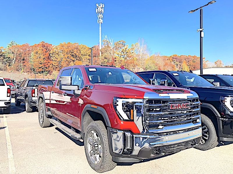 2025 GMC K2500 CREW CAB SLT