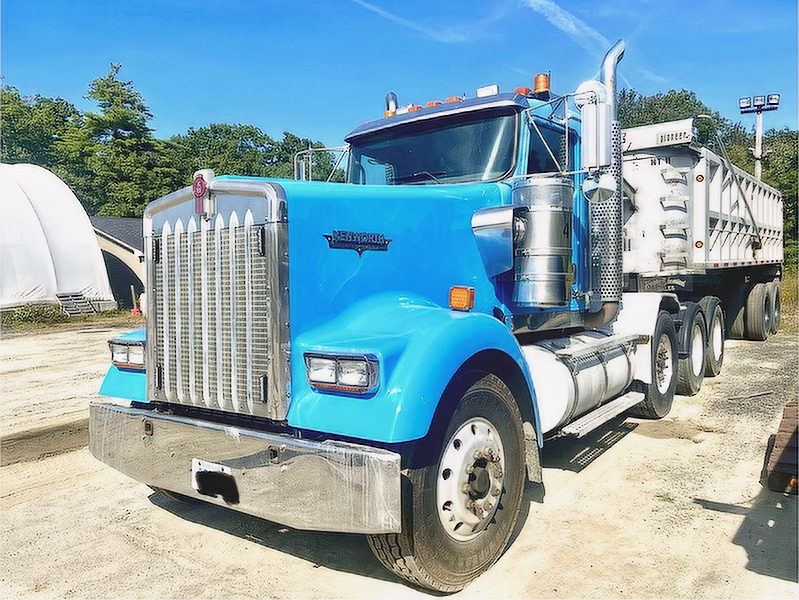 KENWORTH W900 TRI AXLE TRACTOR WITH DUMP TRAILER