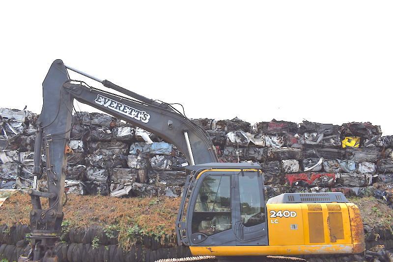 2010 JOHN DEERE 240 EXCAVATOR