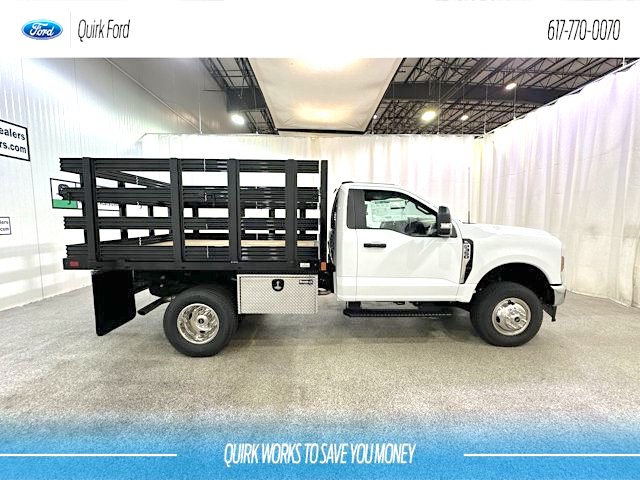 2024 FORD F350 STAKE BODY