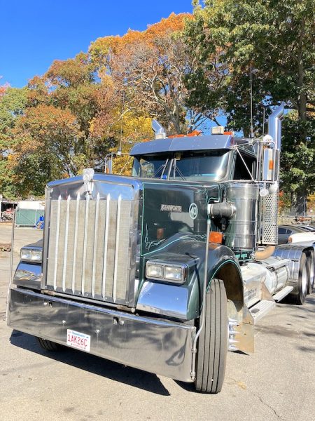 2011  KENWORTH  W900L TANDEM AXLE TRACTOR