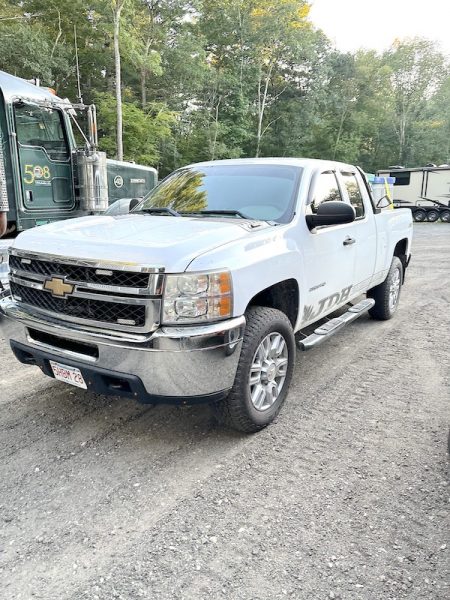 2011 CHEVY 2500 PICKUP TRUCK