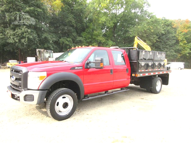 2013 FORD F450 XL 4×4 FLATBED WITH CRANE.