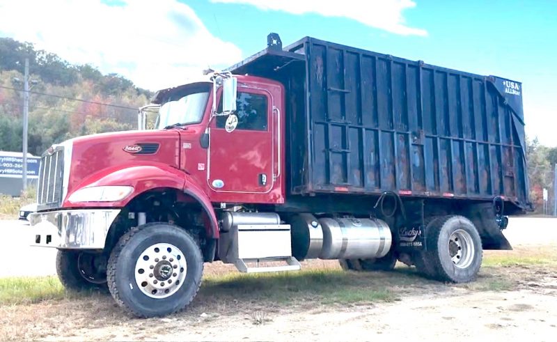 2015 PETERBILT  348 DUMP