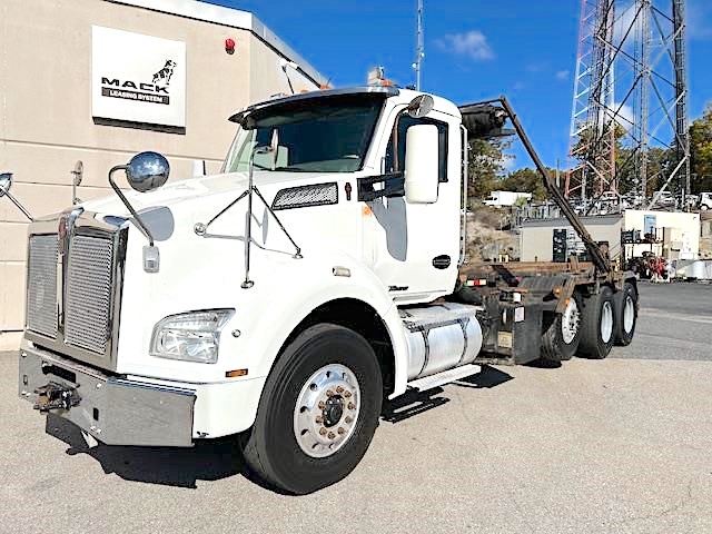 2016 KENWORTH GARBAGE TRUCK