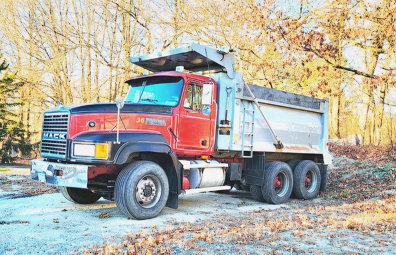 1999 MACK CL700 DUMP