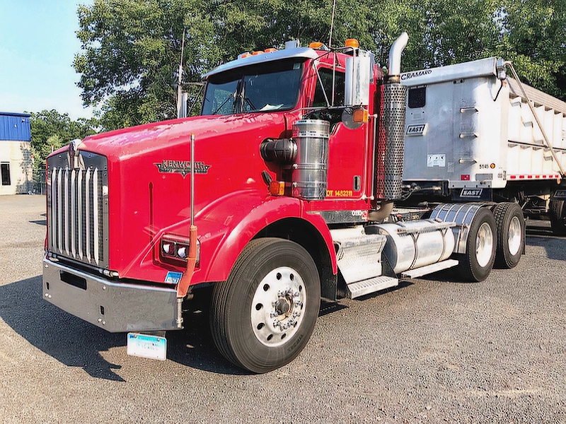 2007 KENWORTH T800 TANDEM AXLE TRACTOR