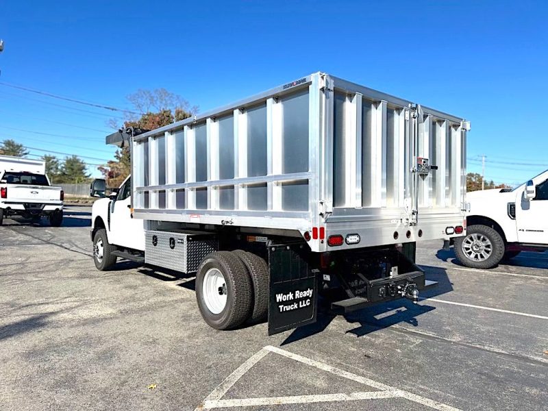 2023 FORD F350 LANDSCAPER