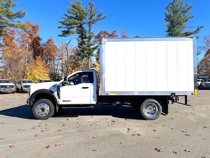 2024 FORD F600 VAN BODY