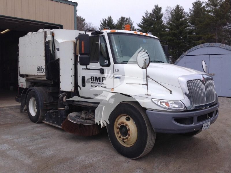 2010 INTERNATIONAL DURASTAR 4300 VM4300