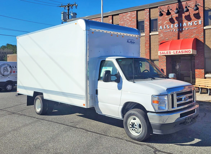 2025 FORD E450 BOX