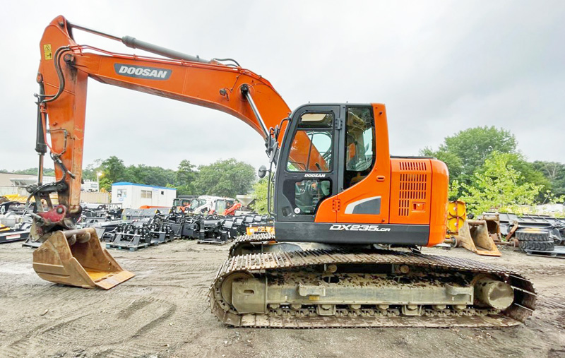 2019 DOOSAN DX235LCR-