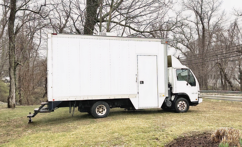 2006 ISUZU NPR