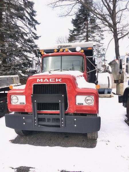 1973 MACK R685.