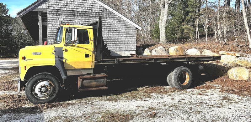 1992 FORD L8000