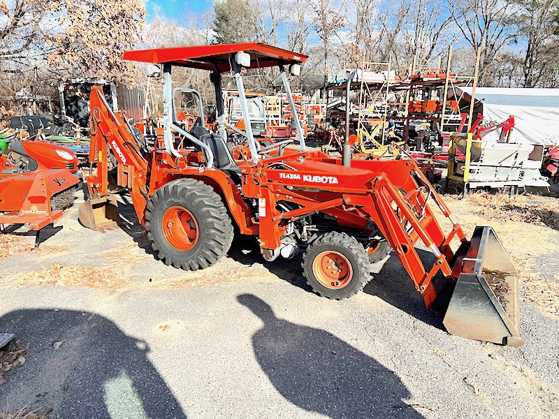 1998 KUBOTA B20 TRACTOR/LOADER/BACKHOE