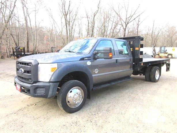 2012 FORD F550 XL FLATBED WITH RAILS