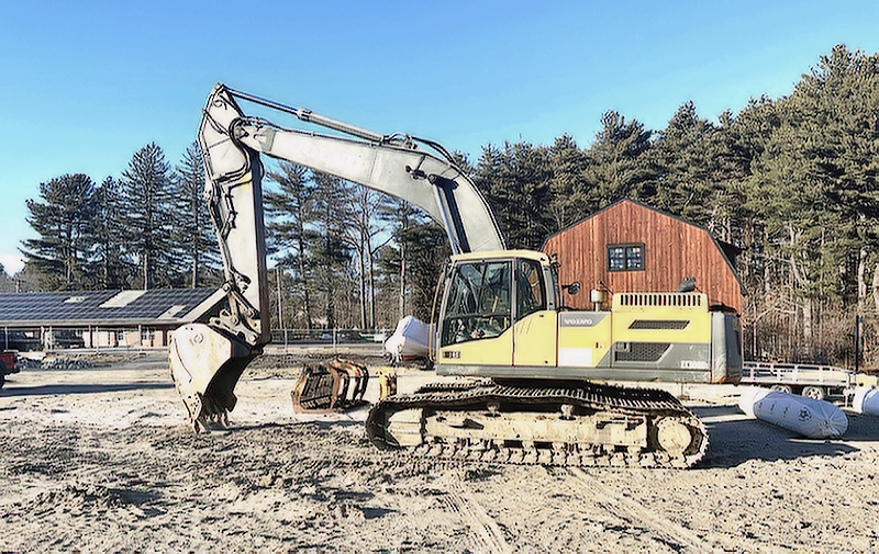 2014 VOLVO EC 300 DL EXCAVATOR