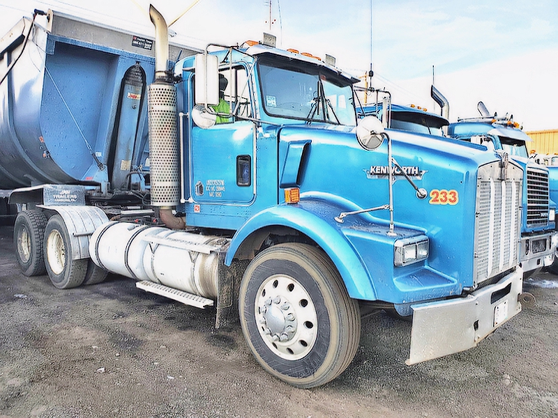 2006 KENWORTH T800 TRACTOR