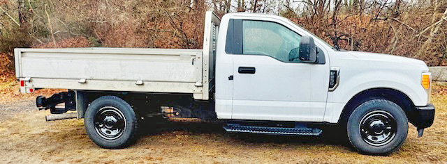 2017 FORD F250 SUPER DUTY 8’ ALUMINUM FLATBED