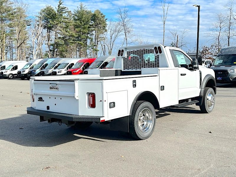 2023 FORD F450 GOOSENECK UTILITY BODY.