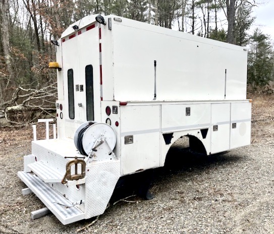 OMAHA 11’ WALK IN UTILITY BODY