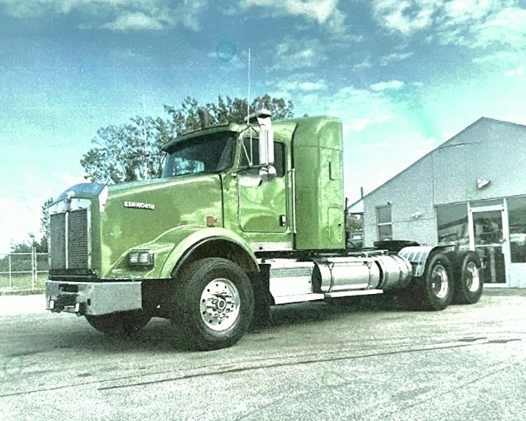 2016 KENWORTH T800