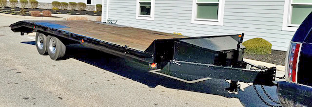 2008 BELMONT 24’ EQUIPMENT TRAILER