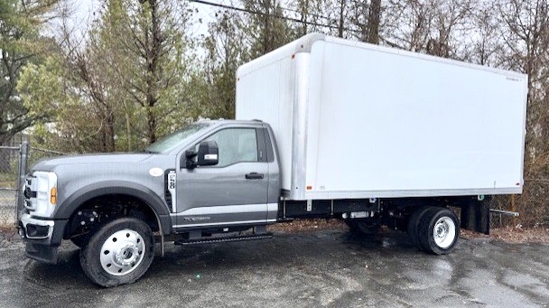 2024 FORD F550 16’ BOX TRUCK.