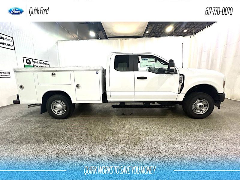 2024 FORD F350 SUPER CAB SERVICE