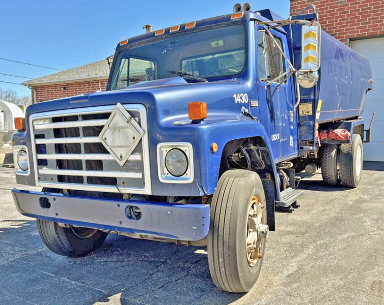 1987 INTERNATIONAL S1900